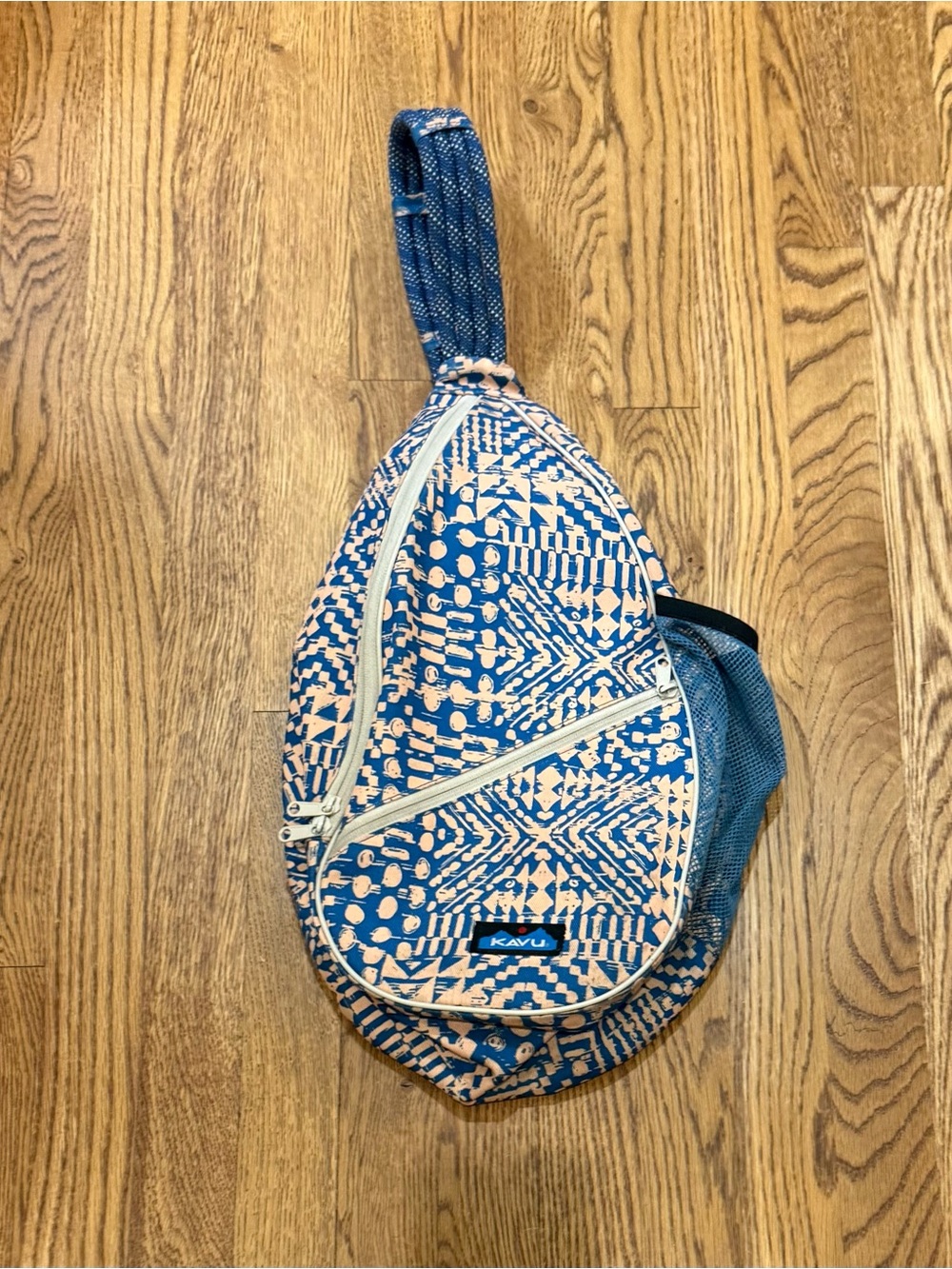 Kavu Blue & Cream Patterned Sling Crossbody Bag